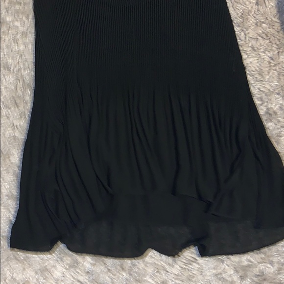 *SALE* Pleated Top Size M - Picture 6 of 7